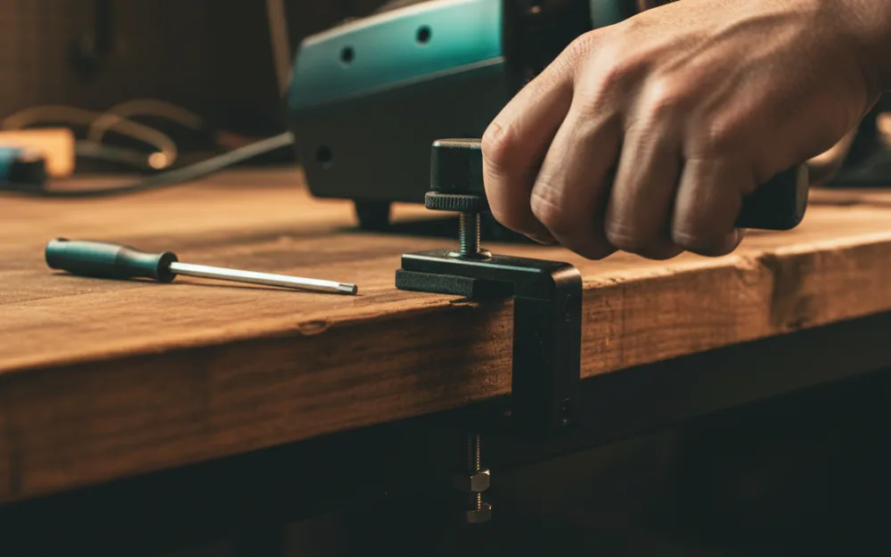 How to Mount a Racing Wheel to a Desk (Clamp, Plate, Stand)
