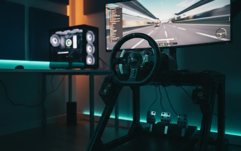 RaceRoom Racing Experience Review: Free to Start, Buy What You Race